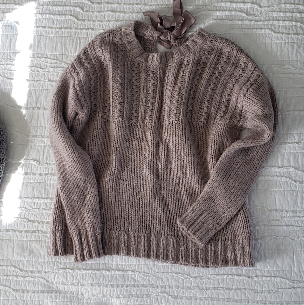 American Eagle open back sweater